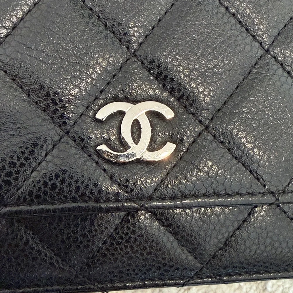 Chanel Wallet on Chain